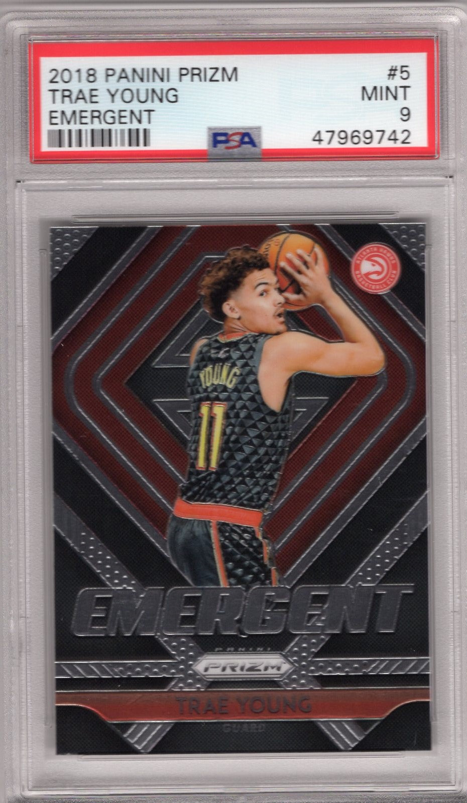 2018 PANINI PRIZM TRAE YOUNG EMERGENT #5 PSA 9